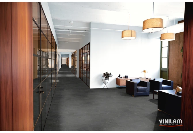 Кварц-винил Вулканический Черный (914,4*457,2*2,5 мм) — купить в Омске