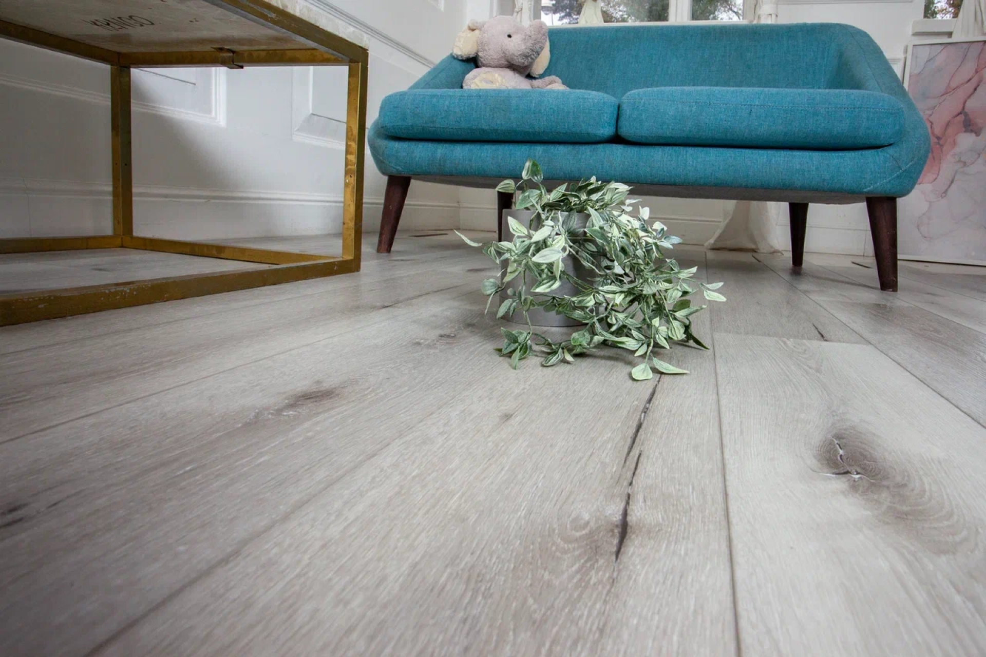 Усовершенствованная кварц-виниловая плитка «Damy Floor» Дуб Классический Серый (1227*187*2,5 мм) — купить в Омске