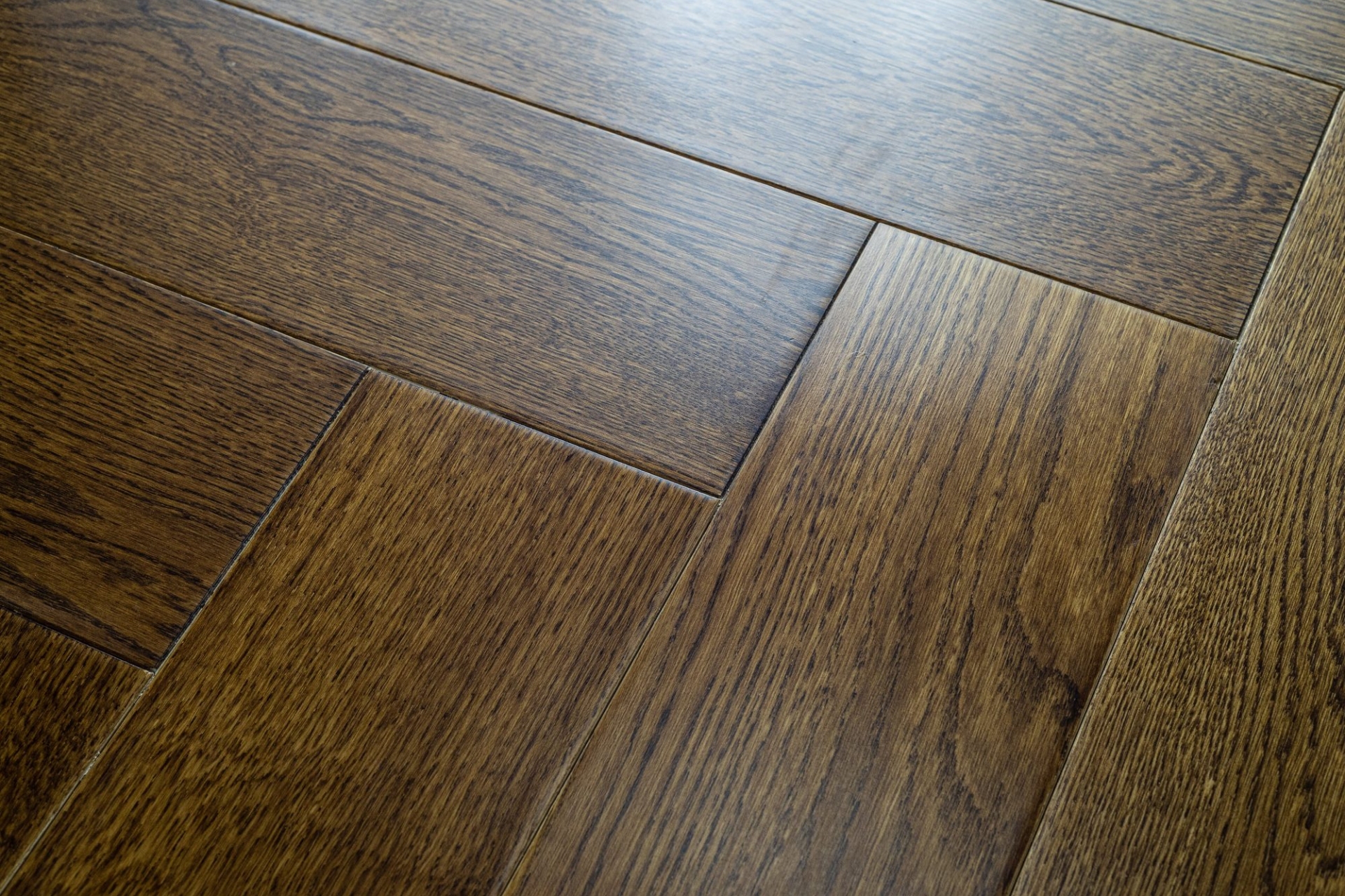 Инженерный паркет «Damy Floor» Ореховый (укладка елочкой) — купить в Омске