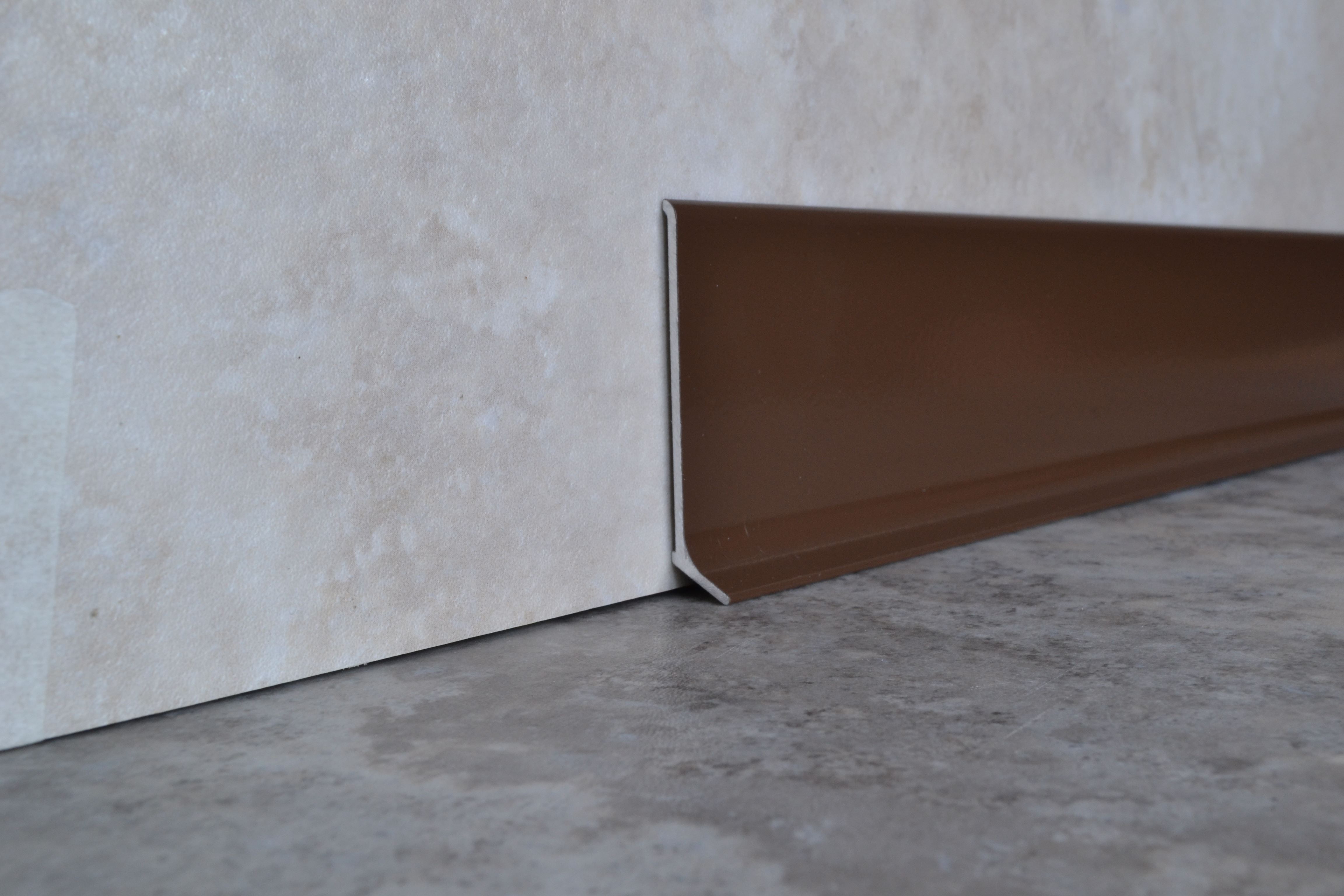 Плинтус алюминиевый L-образный шоколад (2500*11*60 мм) — купить в Омске