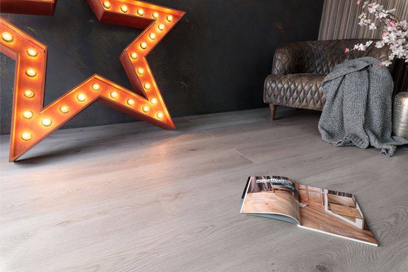 Замковая ПВХ плитка "Aquafloor" AF8022XXL (1800*228*8 мм) — купить в Омске