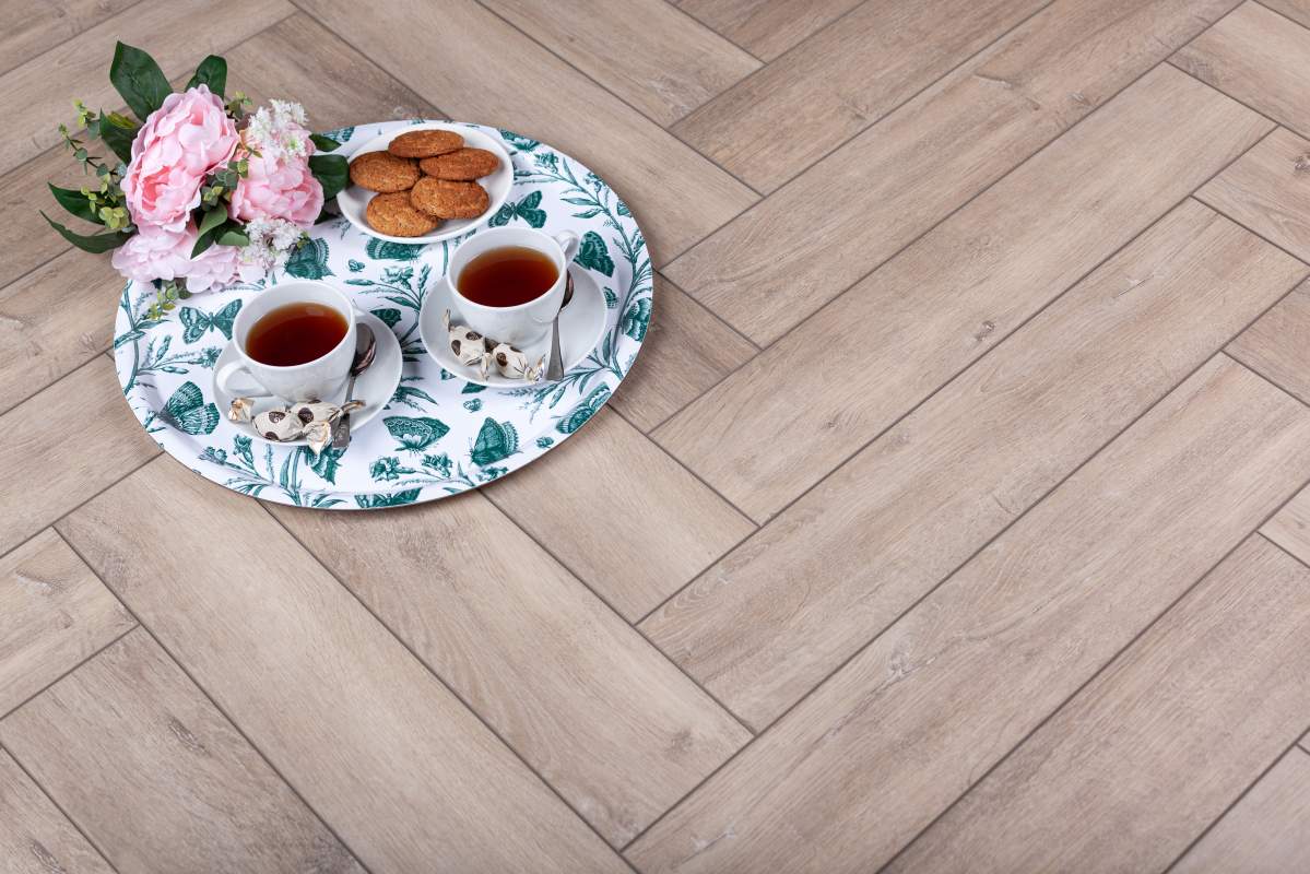 Замковая ПВХ плитка "Aberhof" Carmelita 0532 (615*123*5 мм) — купить в Омске