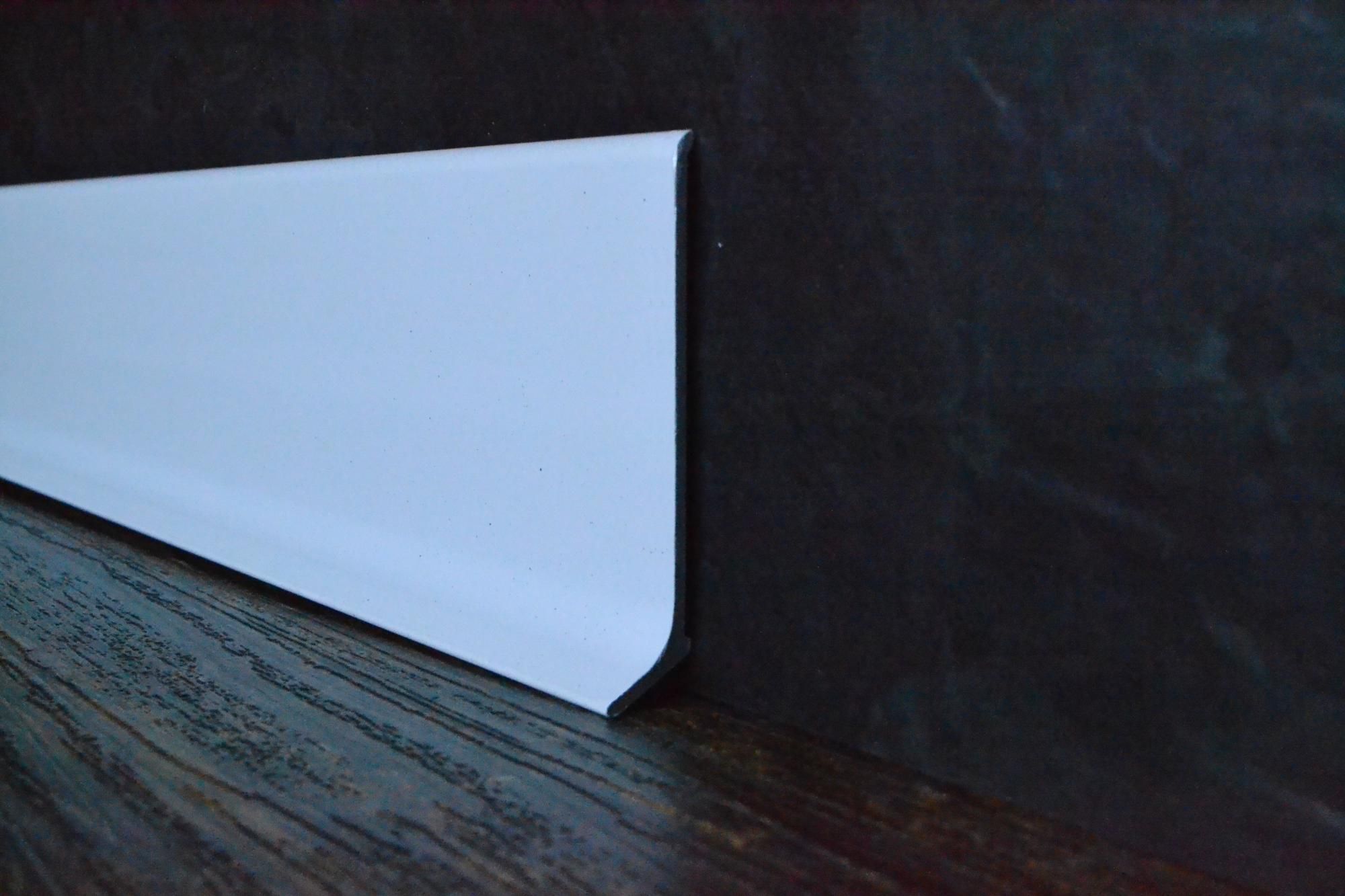 Плинтус алюминиевый L-образный белый (2500*11*60 мм) — купить в Омске