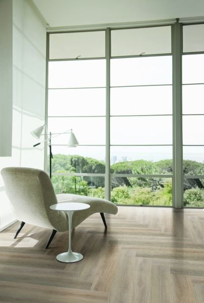 Кварцвиниловая плитка "LG" Орешник классический (1200*180*2 мм) — купить в Омске