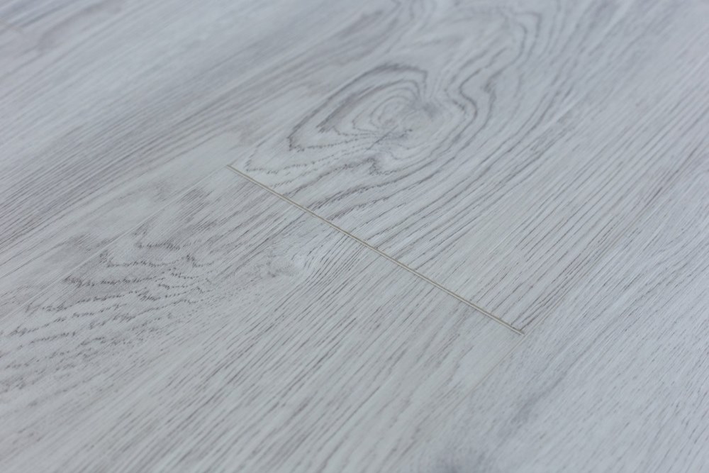 Замковая ПВХ плитка "Art Tile" Ясень Эдмонтон (1220*152*5 мм) — купить в Омске