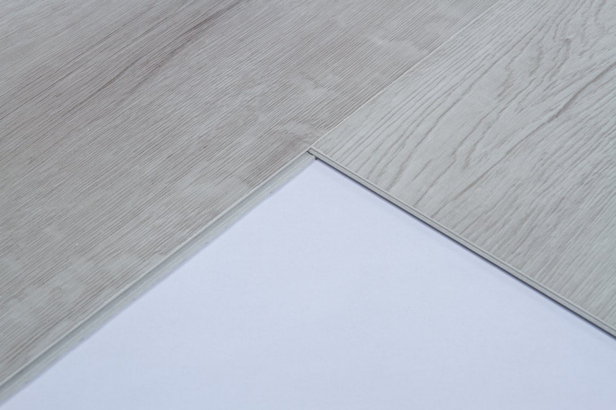 SPC ламинат "OneFloor" ЕСО 5050 (4V фаска) (1220*184*4 мм) — купить в Омске