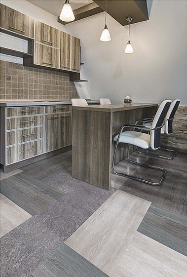 Плитка ПВХ "Tarkett" New Age Serenity (914,4*101,6*2,1 мм) — купить в Омске