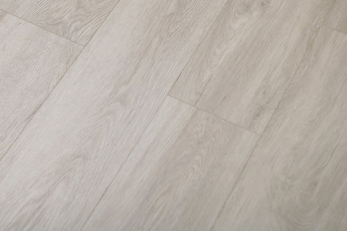 SPC ламинат "Profield" Дуб Кьявари (1220*184*4 мм) — купить в Омске